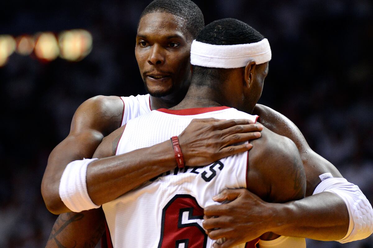 A Dallas Mavericks Fan Gives LeBron James Props for Leading Heat to NBA