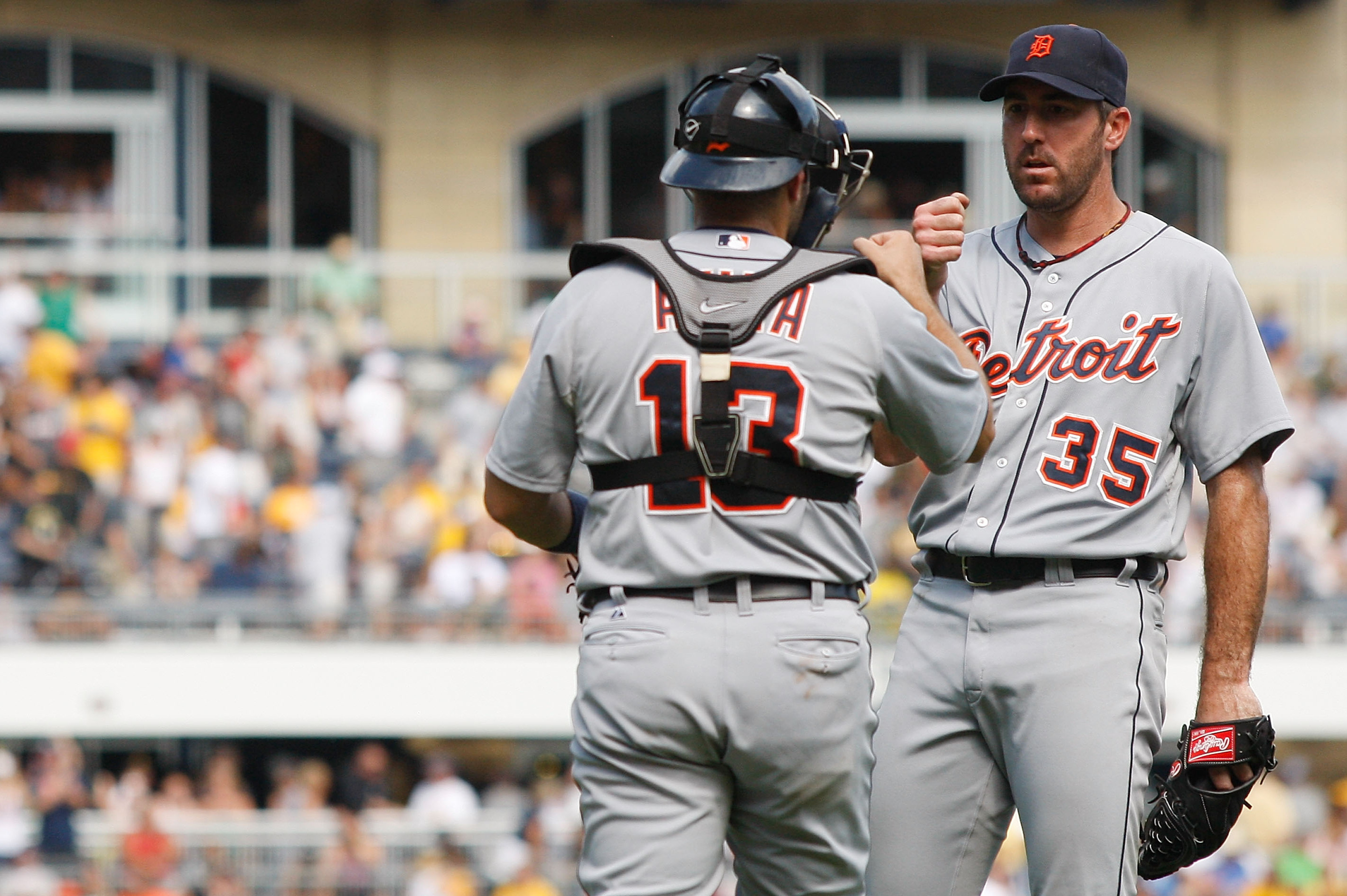 Detroit Tigers' Justin Verlander nearly no-hits Pittsburgh Pirates