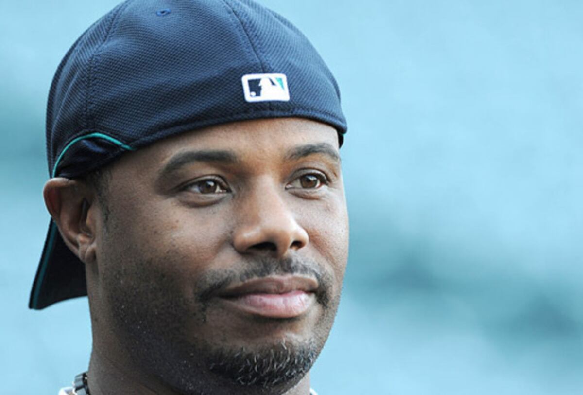 Mlb players wearing black hats clearance