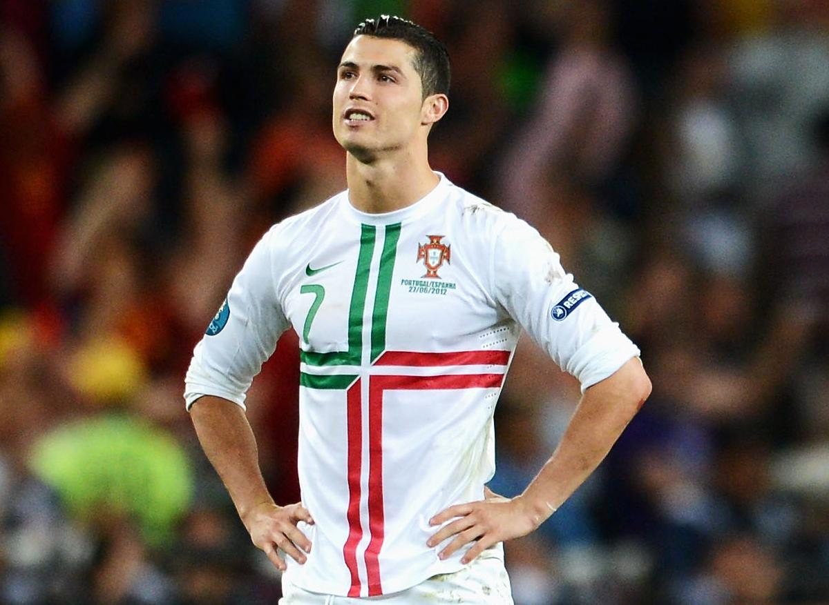 Portugal vs. Spain Highlights: Mishandling of Cristiano Ronaldo Costs Portugal - Bleacher Report