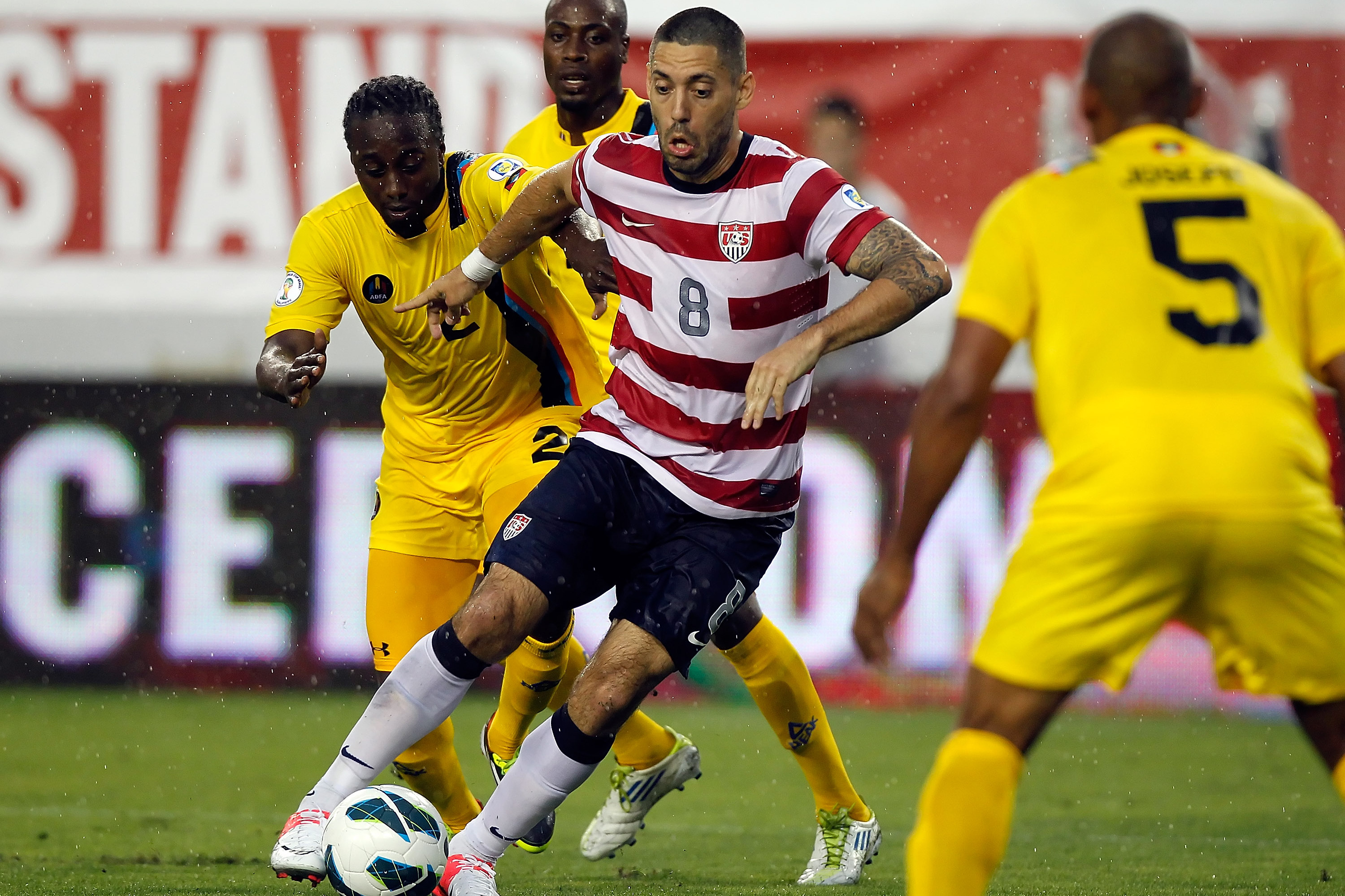 Clint Dempsey returns to USMNT with hat trick