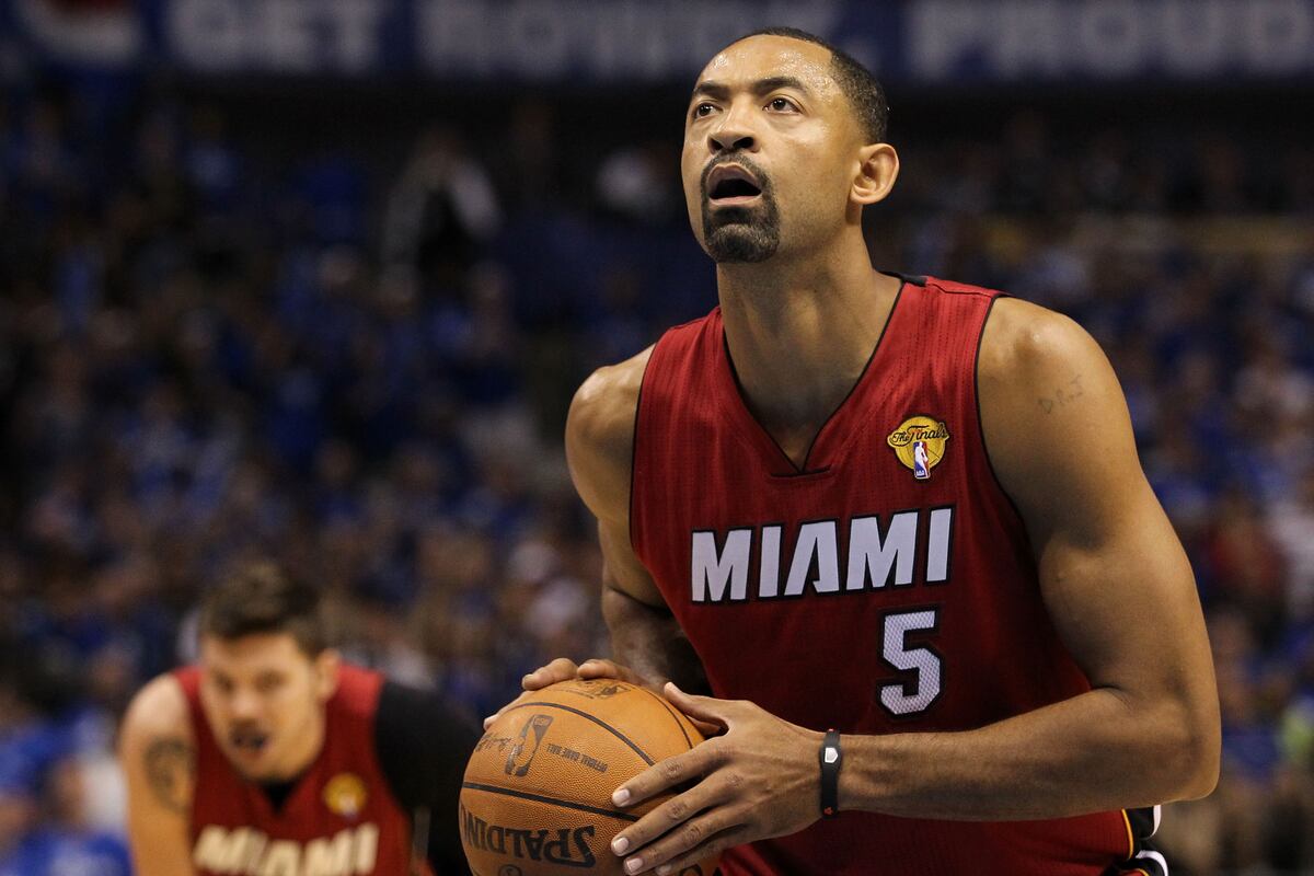 Juwan Howard Does the Cabbage Patch to Celebrate | Bleacher Report