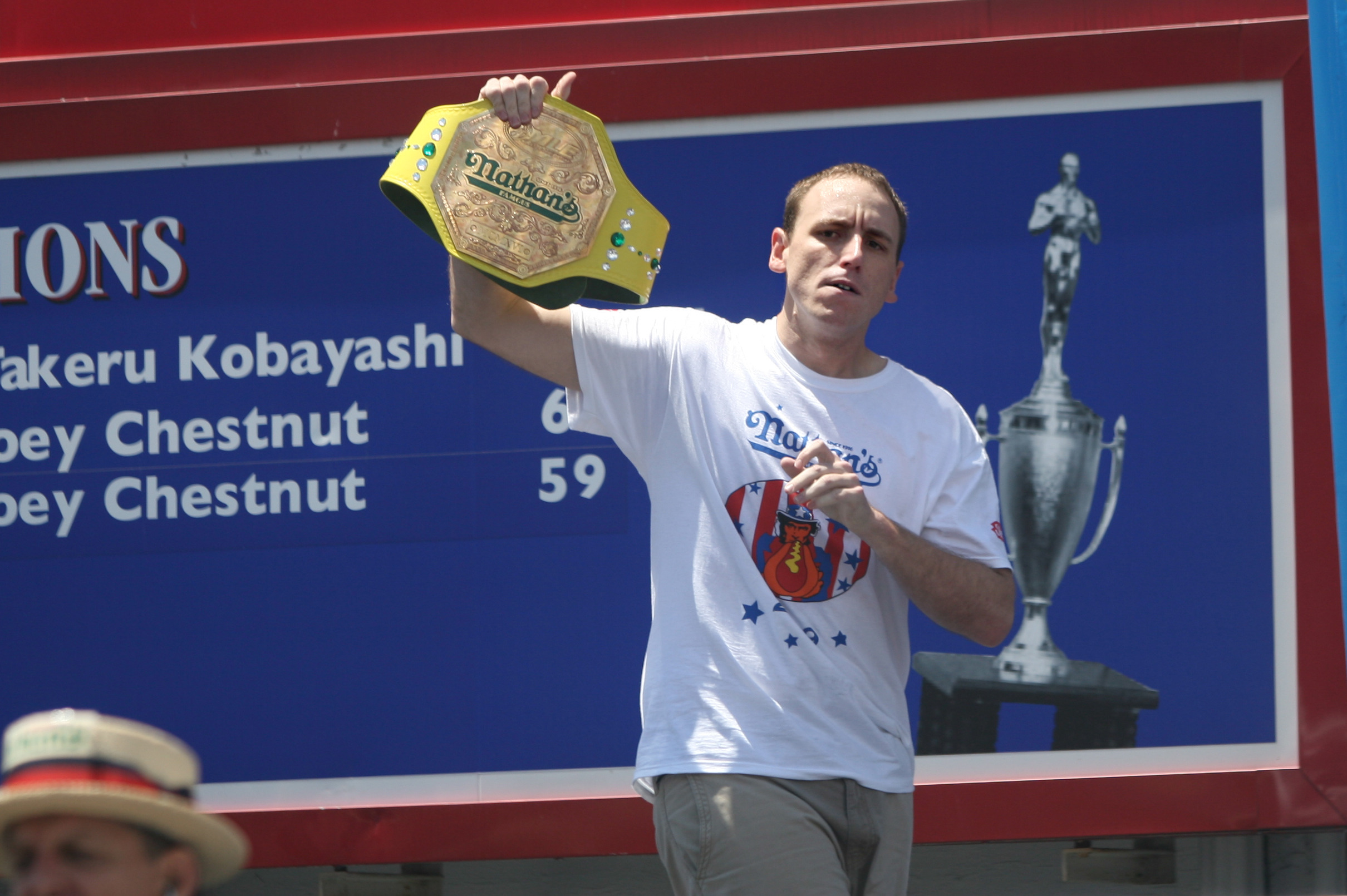 Joey Chestnut Jaws Autographed Nathan's Hot Dog Eating Contest T-Shirt -  Leaf COA