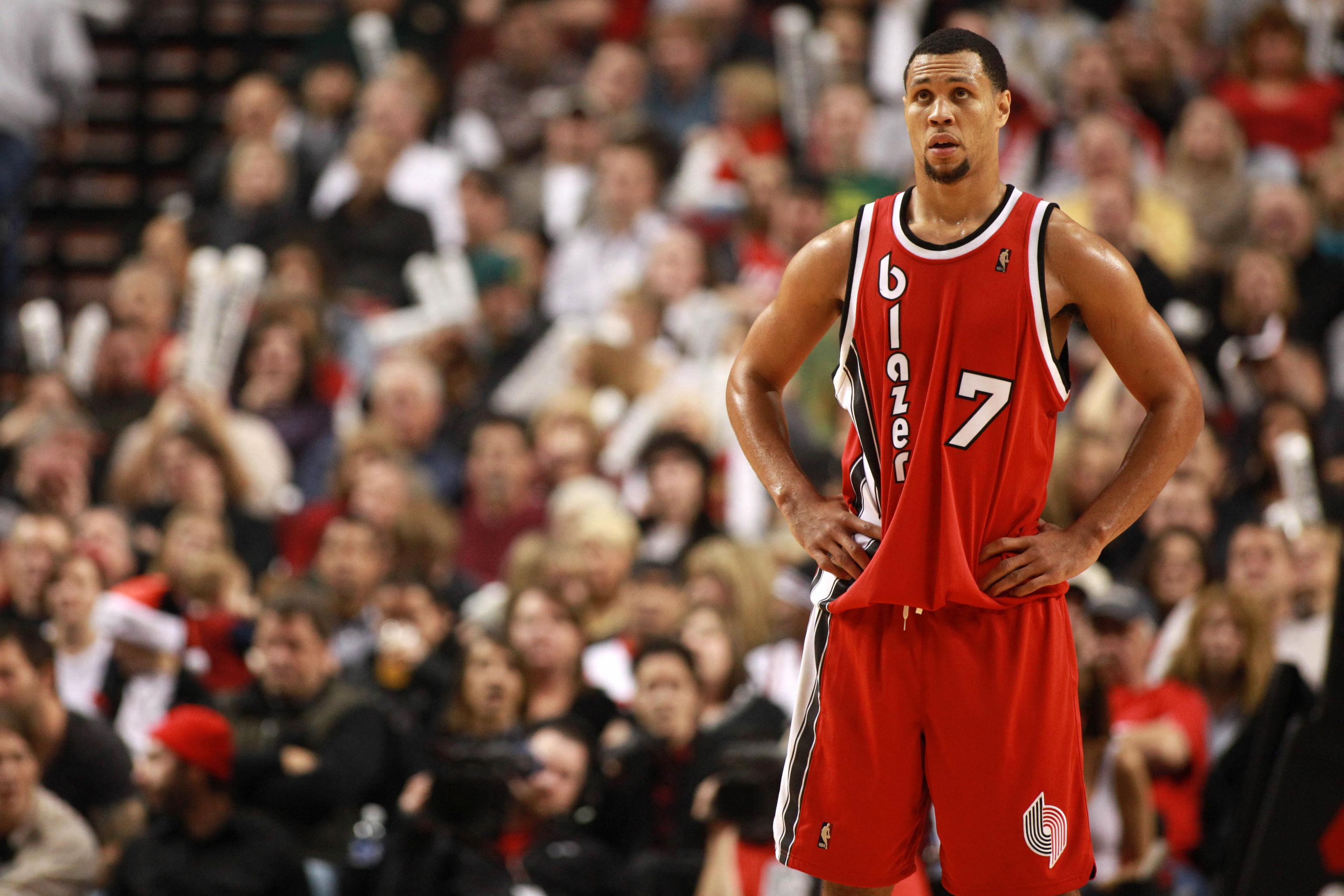 Reports: Brandon Roy agrees to 2-year contract with Timberwolves 