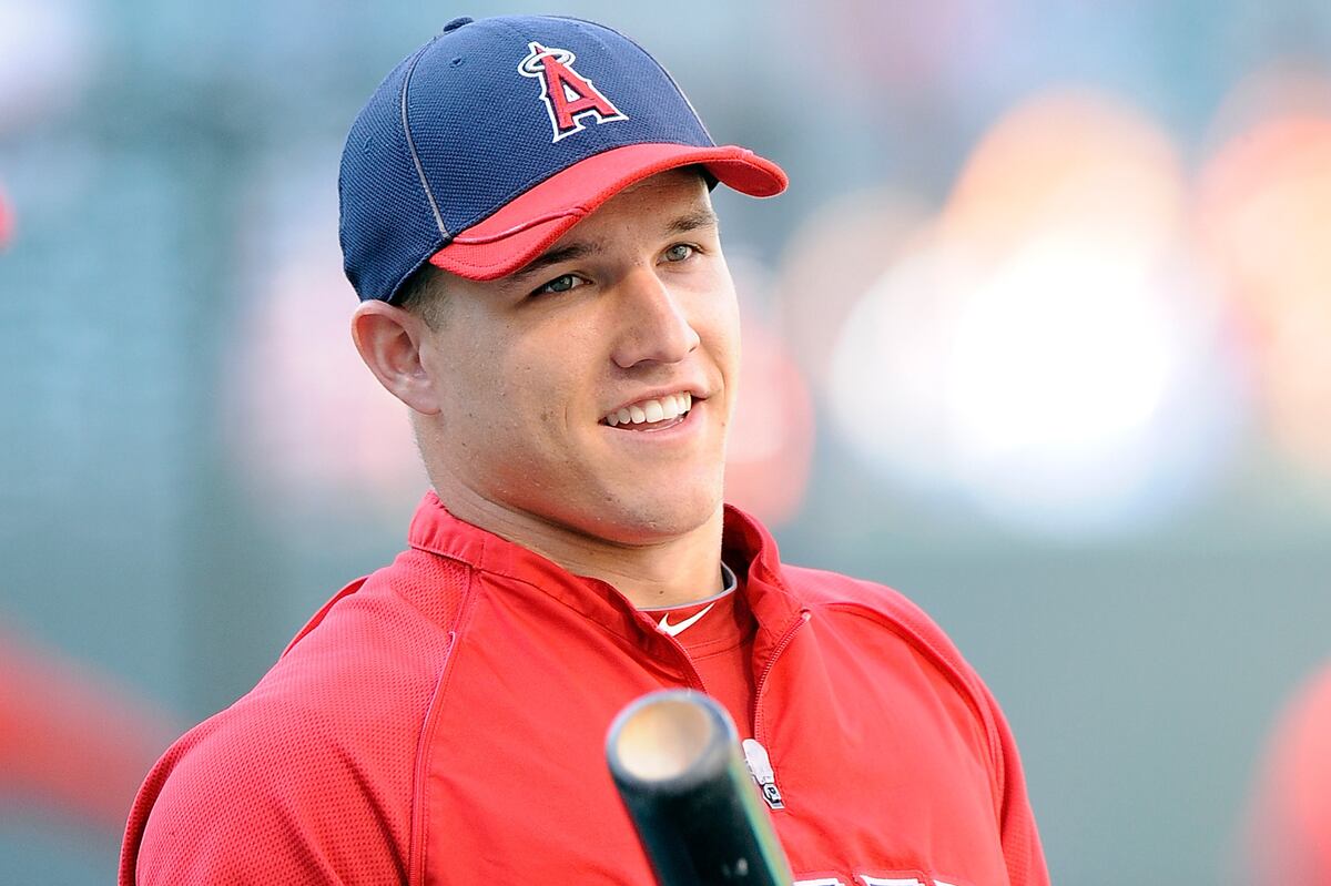 How Mike Trout's Historic Start Compares to Ken Griffey Jr.'s Start