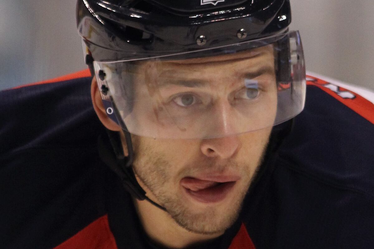 NHL Free Agency: Wojtek Wolski Gives Capitals Another ...