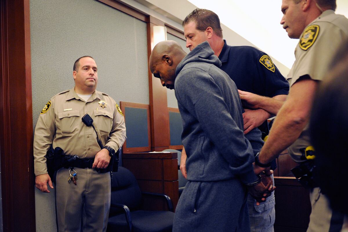 Floyd Mayweather Bout With Pacquiao Must Happen After Jail Sentence Bleacher Report Latest News Videos And Highlights