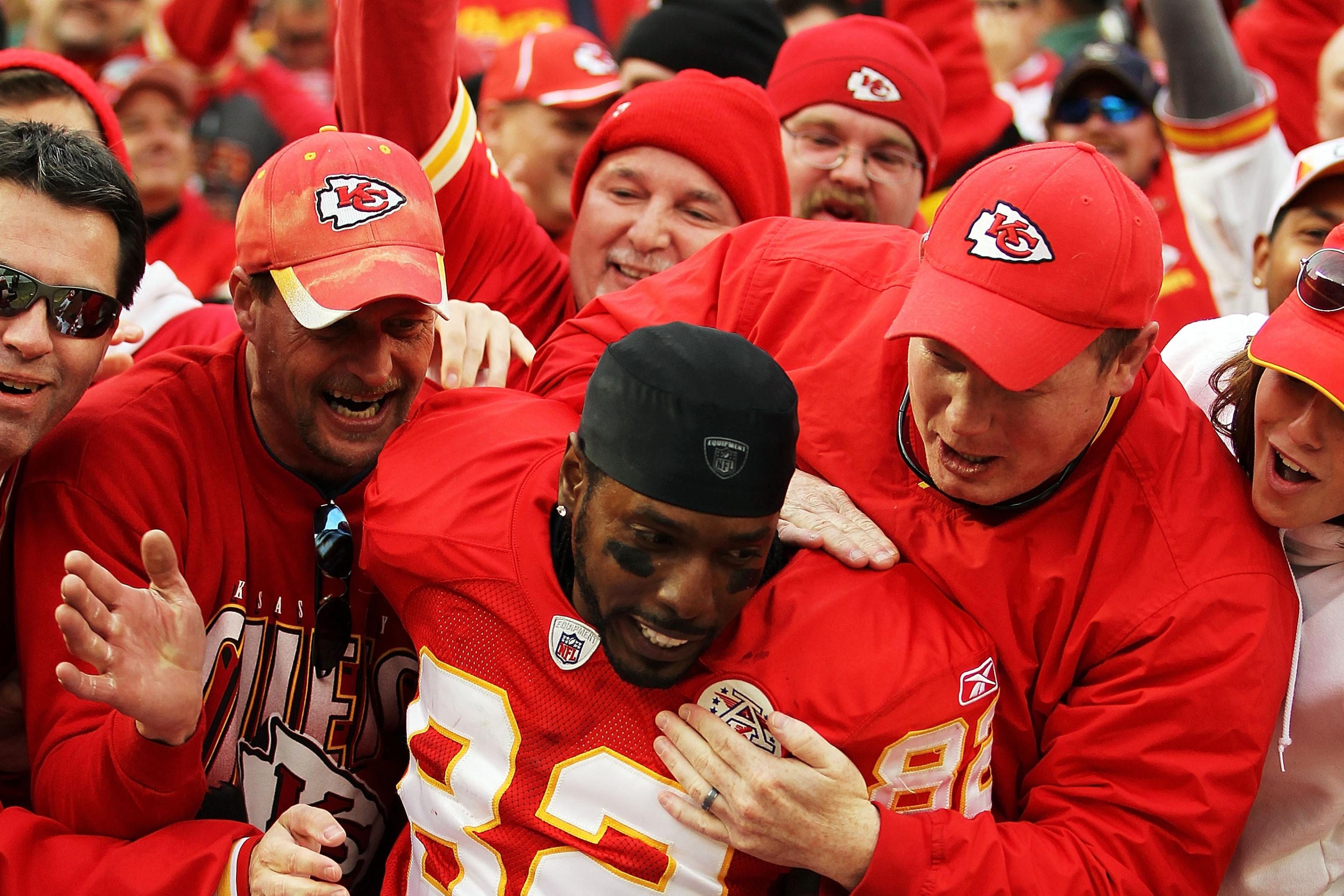 Dwayne Bowe and Kansas City Chiefs Reportedly Agree on 5-Year Contract, News, Scores, Highlights, Stats, and Rumors