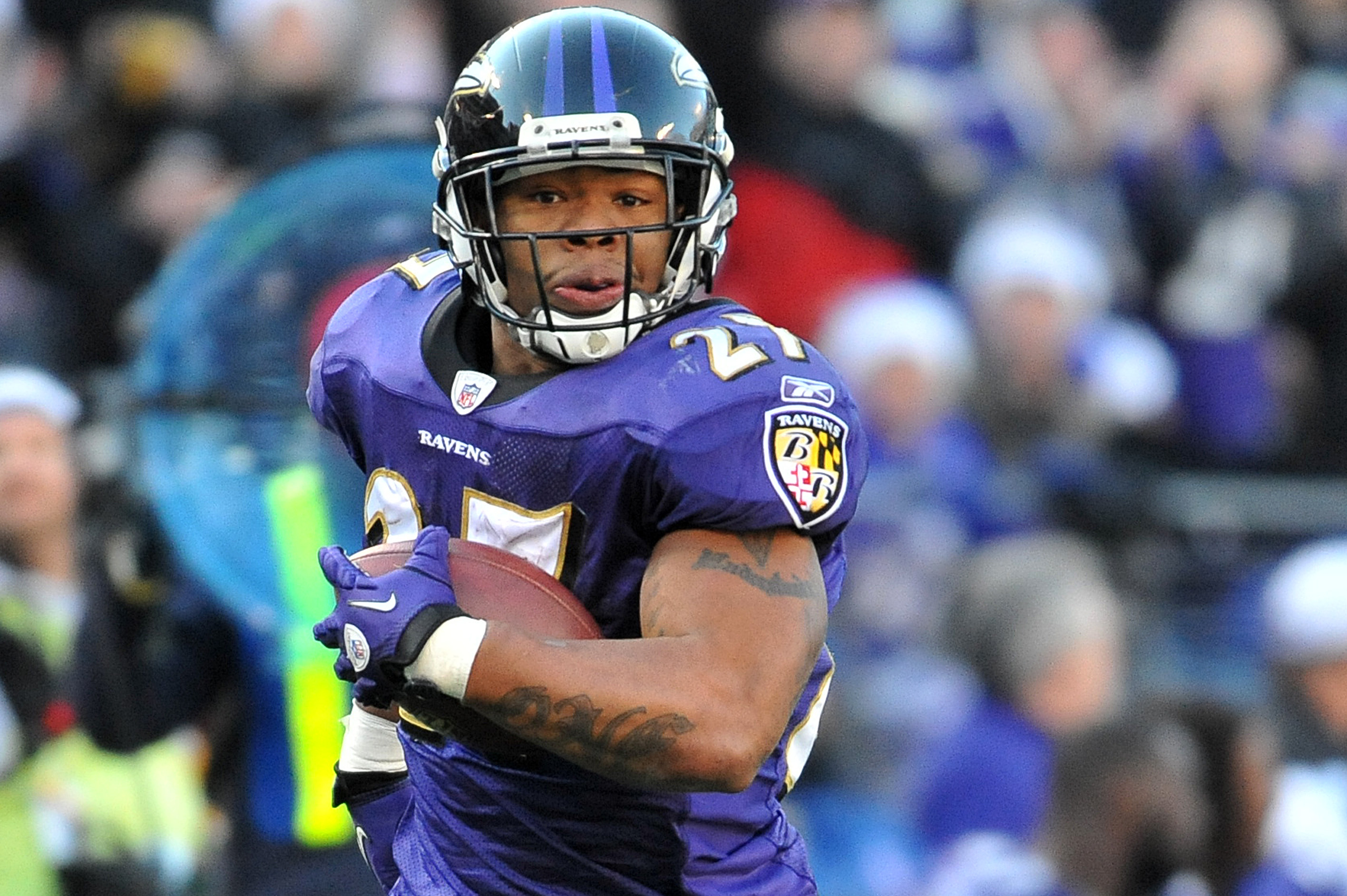 Raven Reach Long-Term Deal With Ray Rice