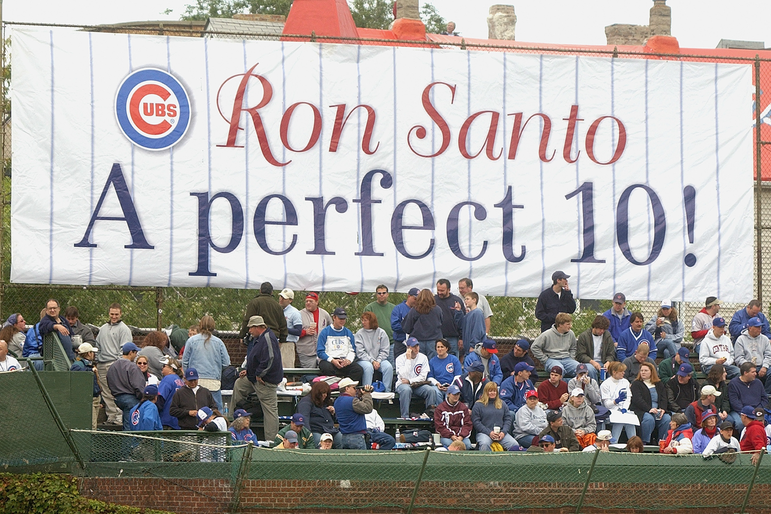 Harry Caray, Ron Santo welcome Ernie Banks to 'Friendly Confines in the  Sky' in 2023