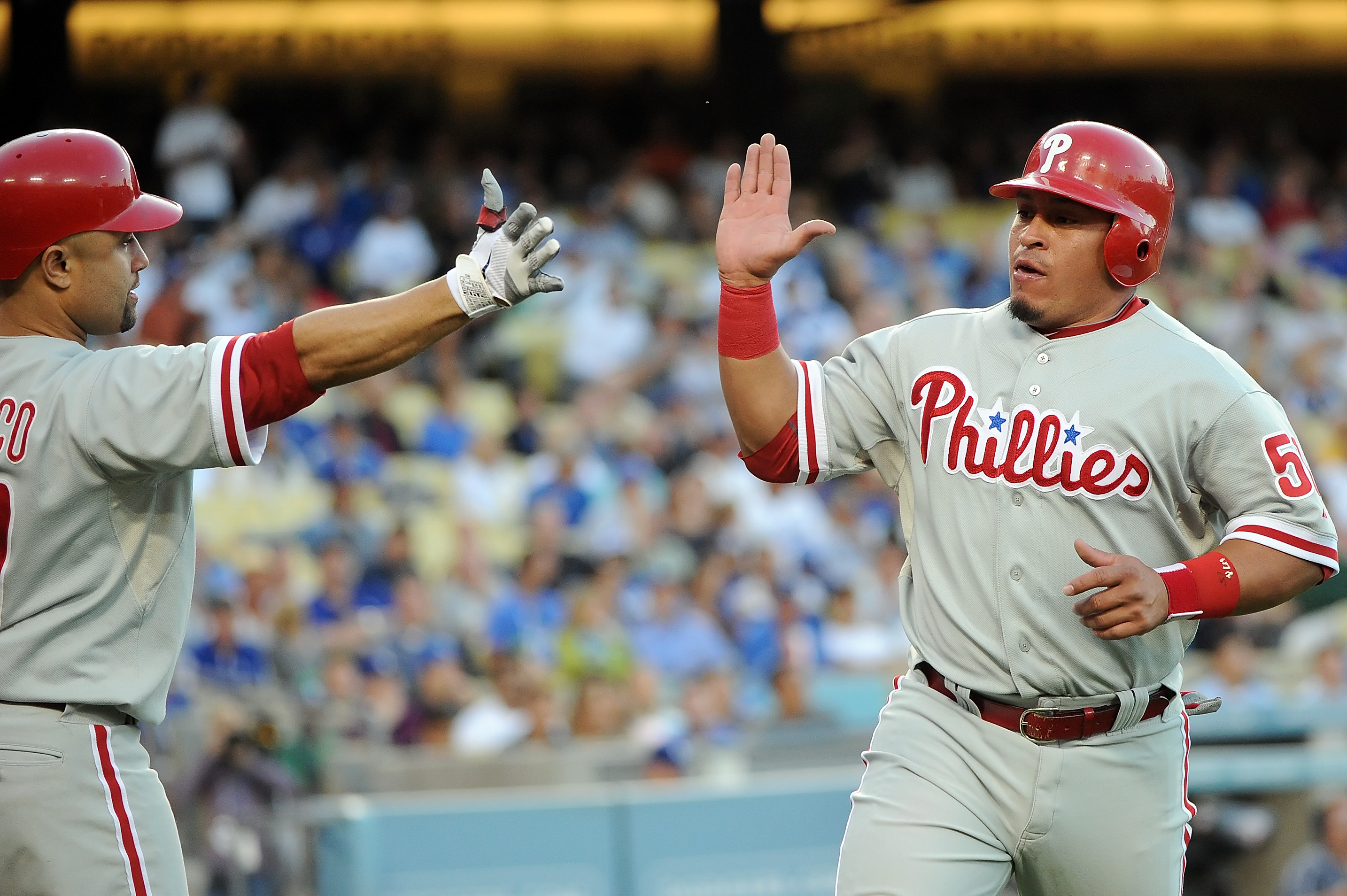 Phillies Shane Victorino talks about his injury during visit to