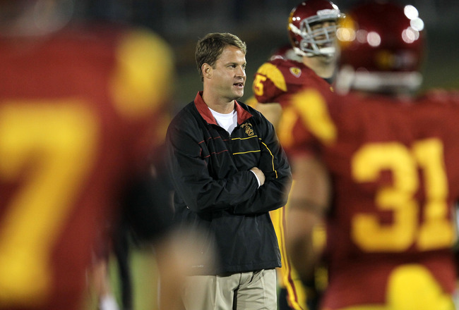 USC Football: What You Need to Know About the Trojans Coaching Staff