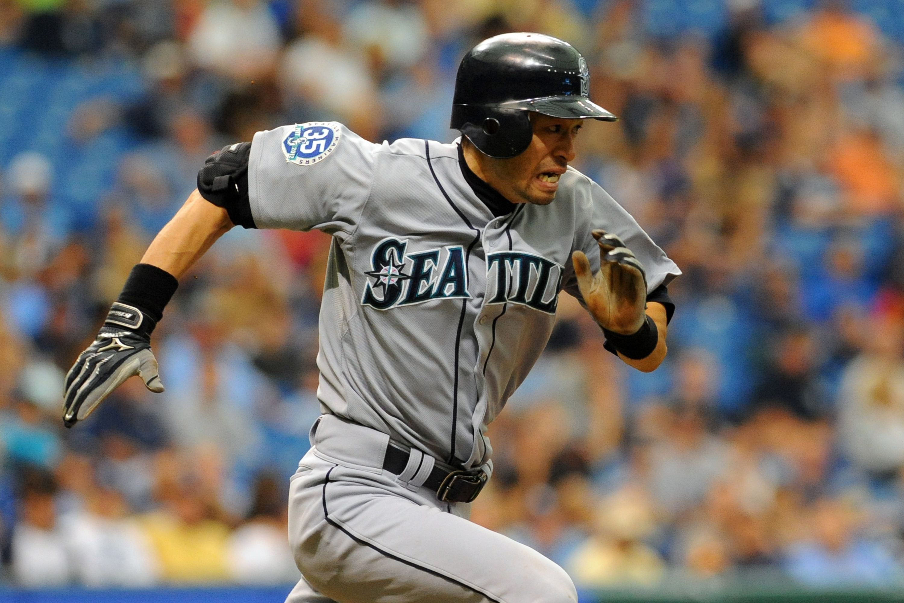 New York Yankees acquire Ichiro Suzuki from the Seattle Mariners 