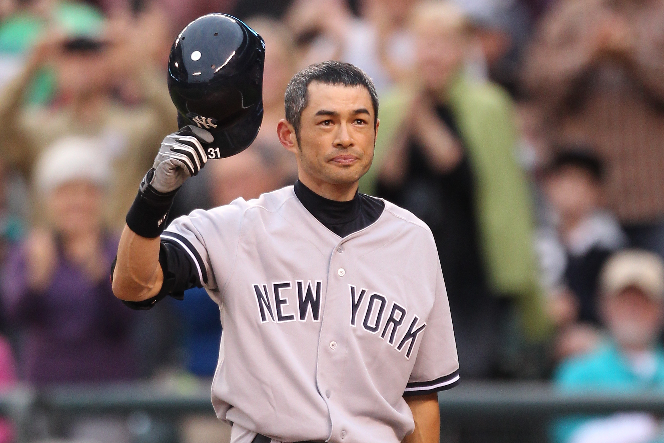 Seattle Mariners' Ichiro Suzuki takes a lead off second base against the  New York Yankees in Major League Baseball action Saturday, May 3, 2008 at  Yankee Stadium in New York. (AP Photo/Julie