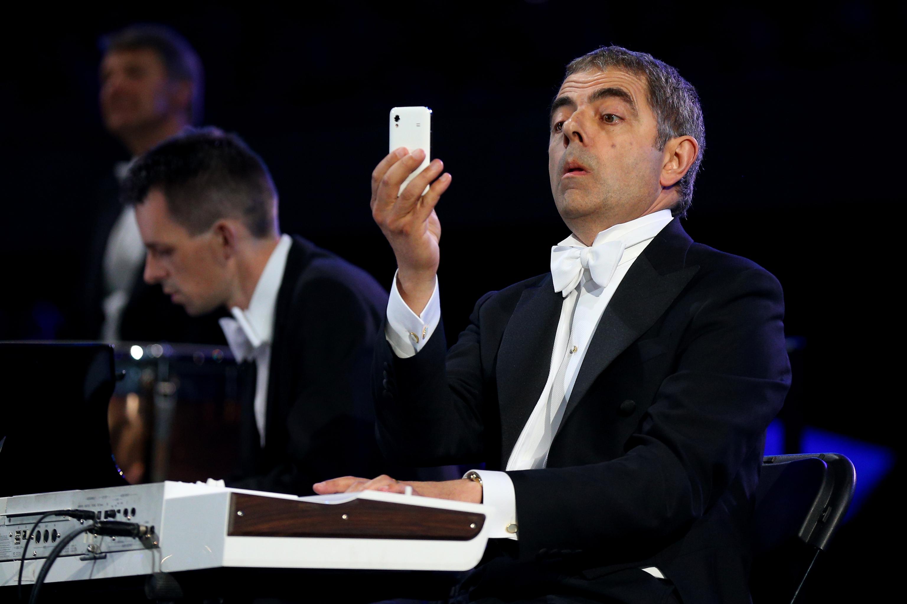 London 2012 Opening Ceremony Mr Bean Steals The Show In Spectacular Fashion Bleacher Report Latest News Videos And Highlights