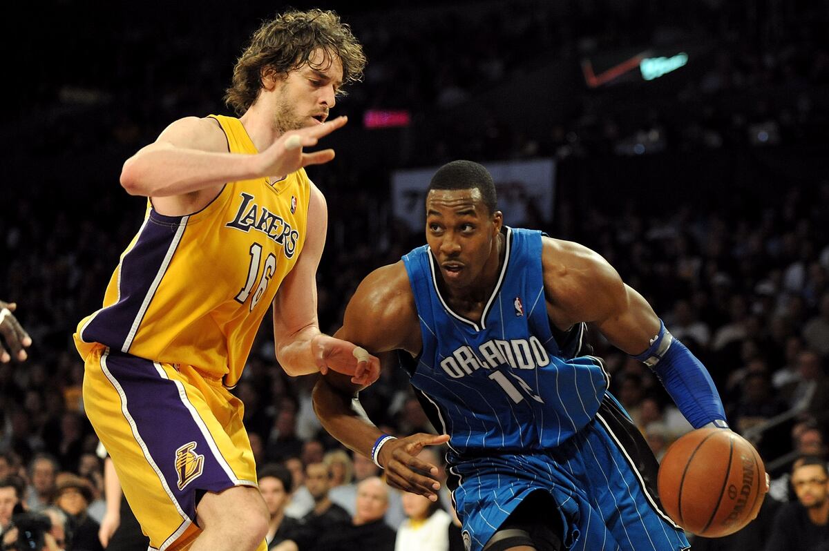 5 Reasons Dwight Howard and Los Angeles Lakers Would Be the Perfect