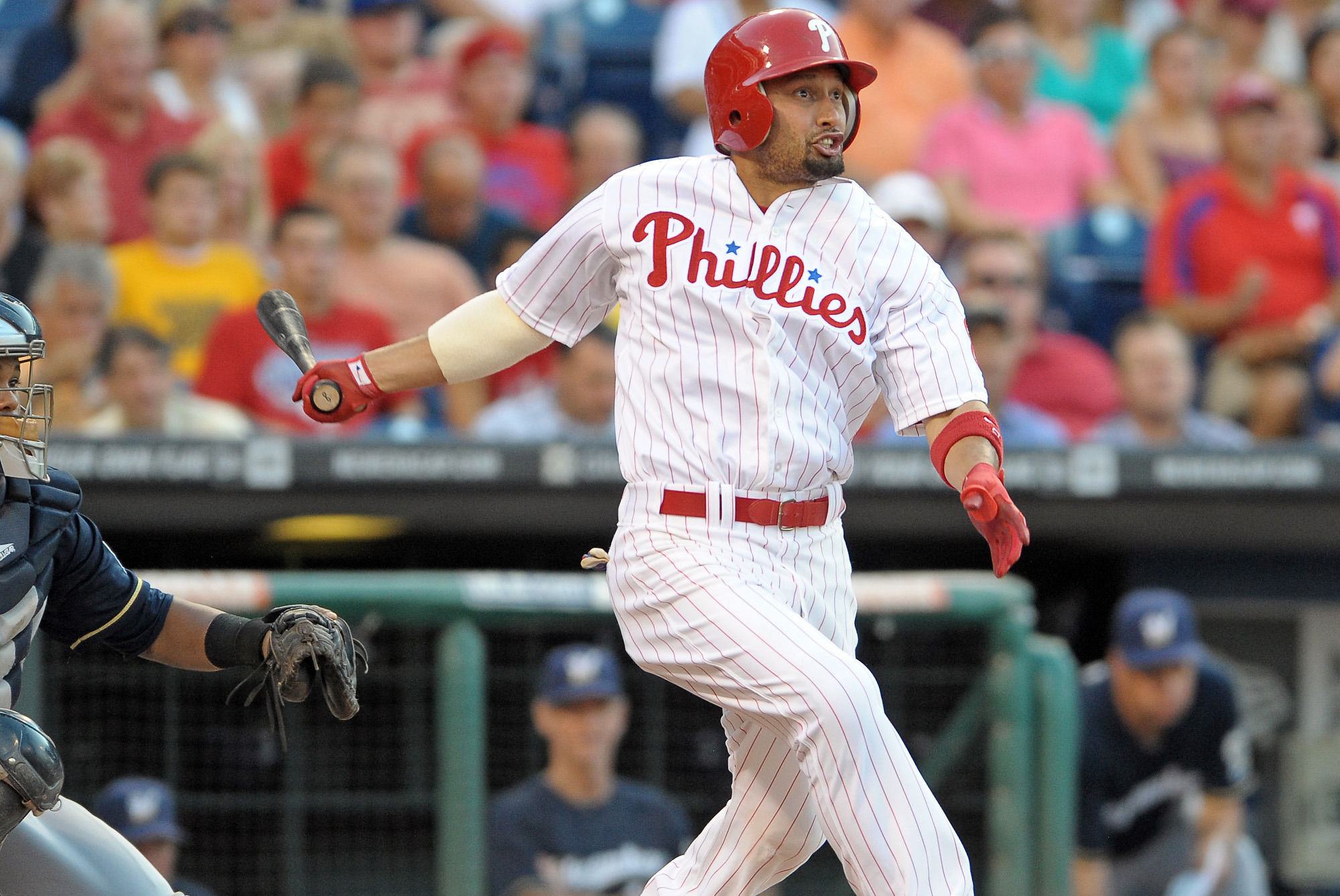 Phillies Shane Victorino talks about his injury during visit to