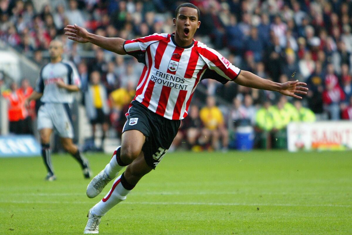 Arsenal Transfers: Theo Walcott to Southampton Rumor Is Beyond Absurd
