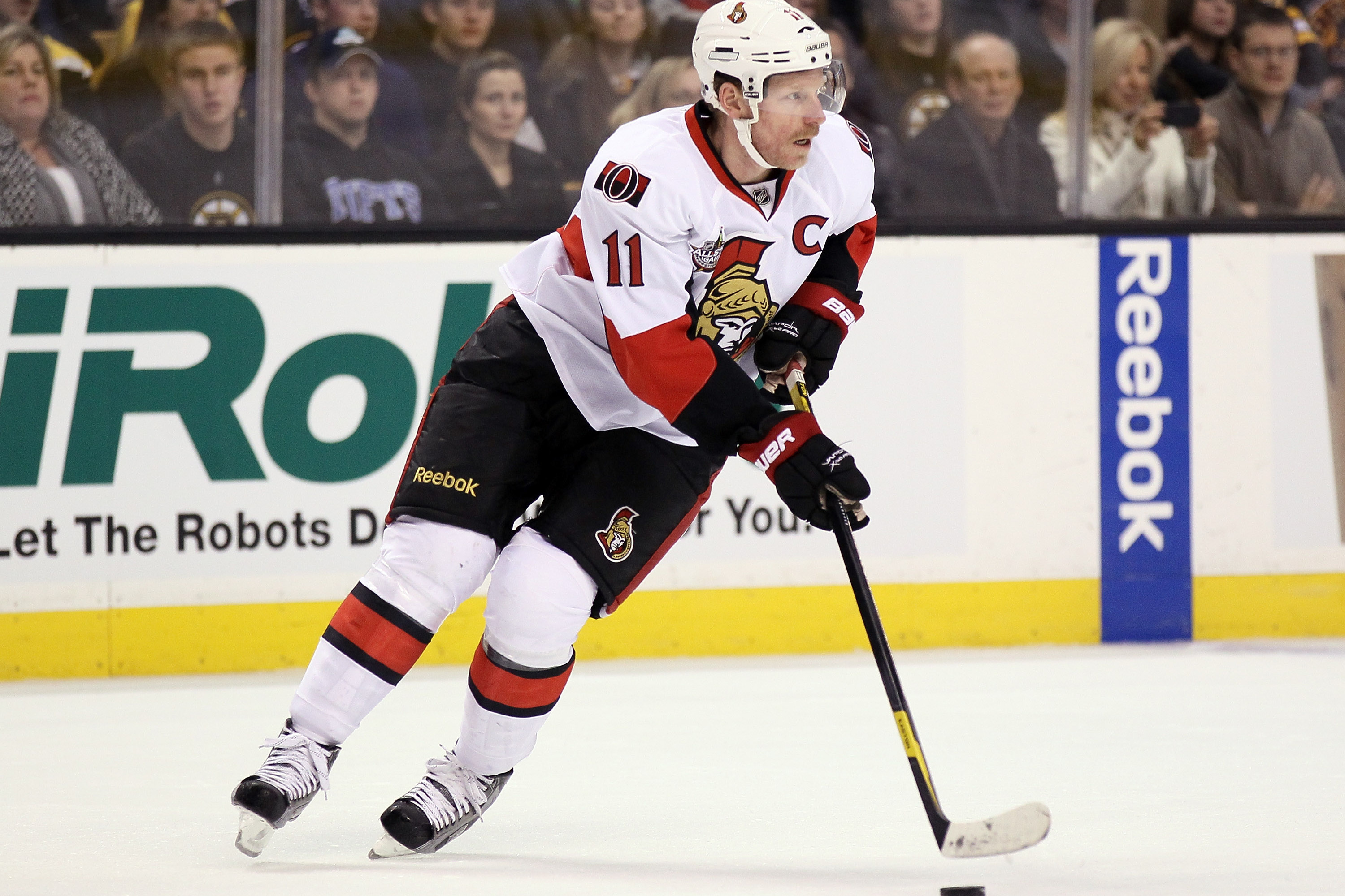 Daniel Alfredsson feels the Ottawa Senators fans' love once more