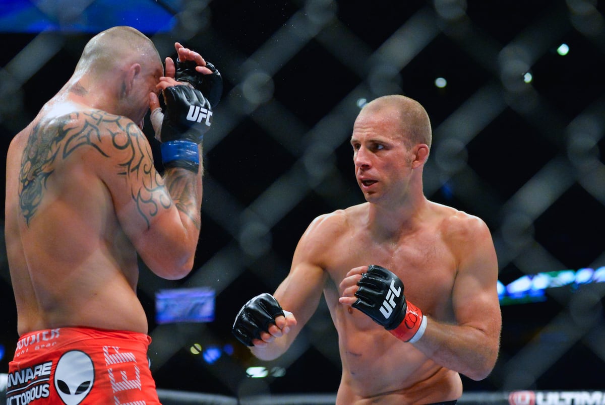 ufc-150-results-should-mma-have-a-rule-similar-to-boxing-s-3-knockdown