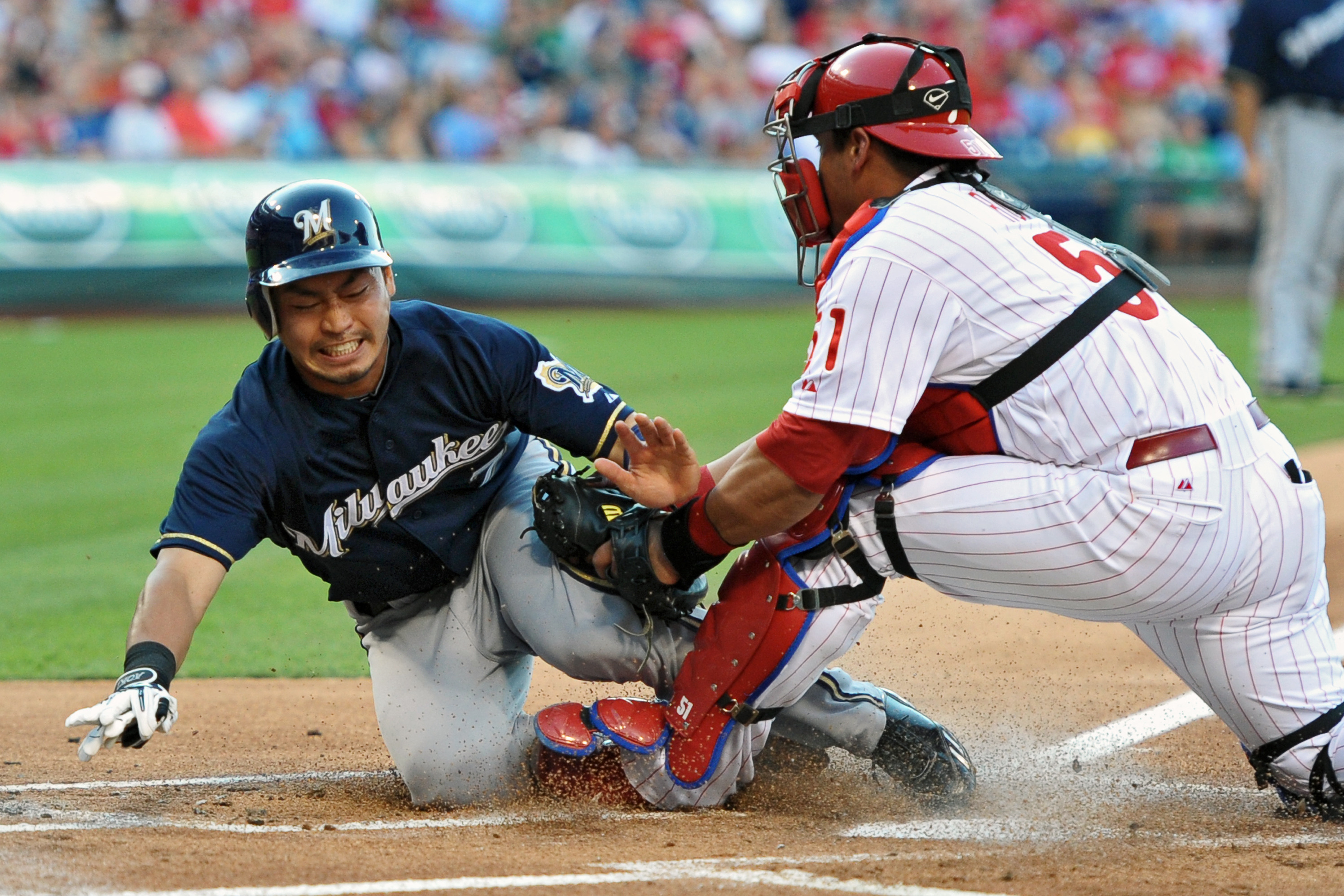 Erik Kratz, Freddy Galvis hit back-to-back HRs in ninth as Phillies beat  Reds 