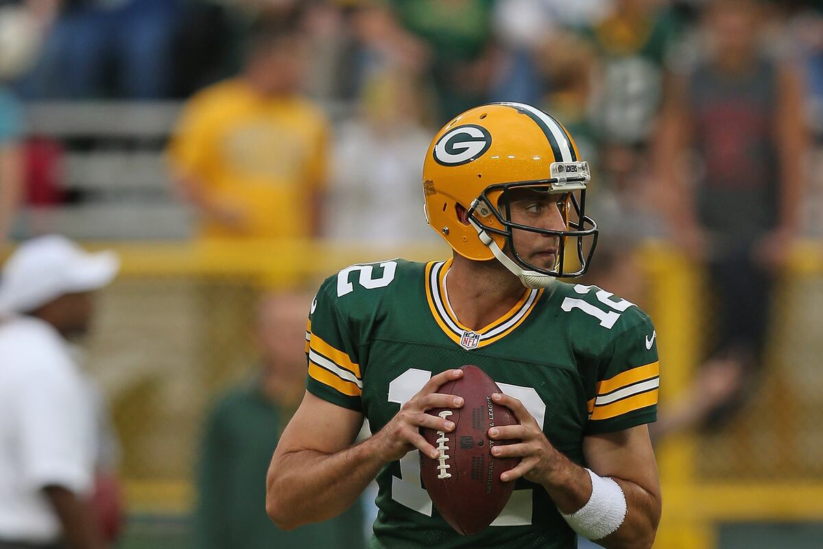 How Aaron Rodgers Stacks Up Against the Greatest Packers of All Time