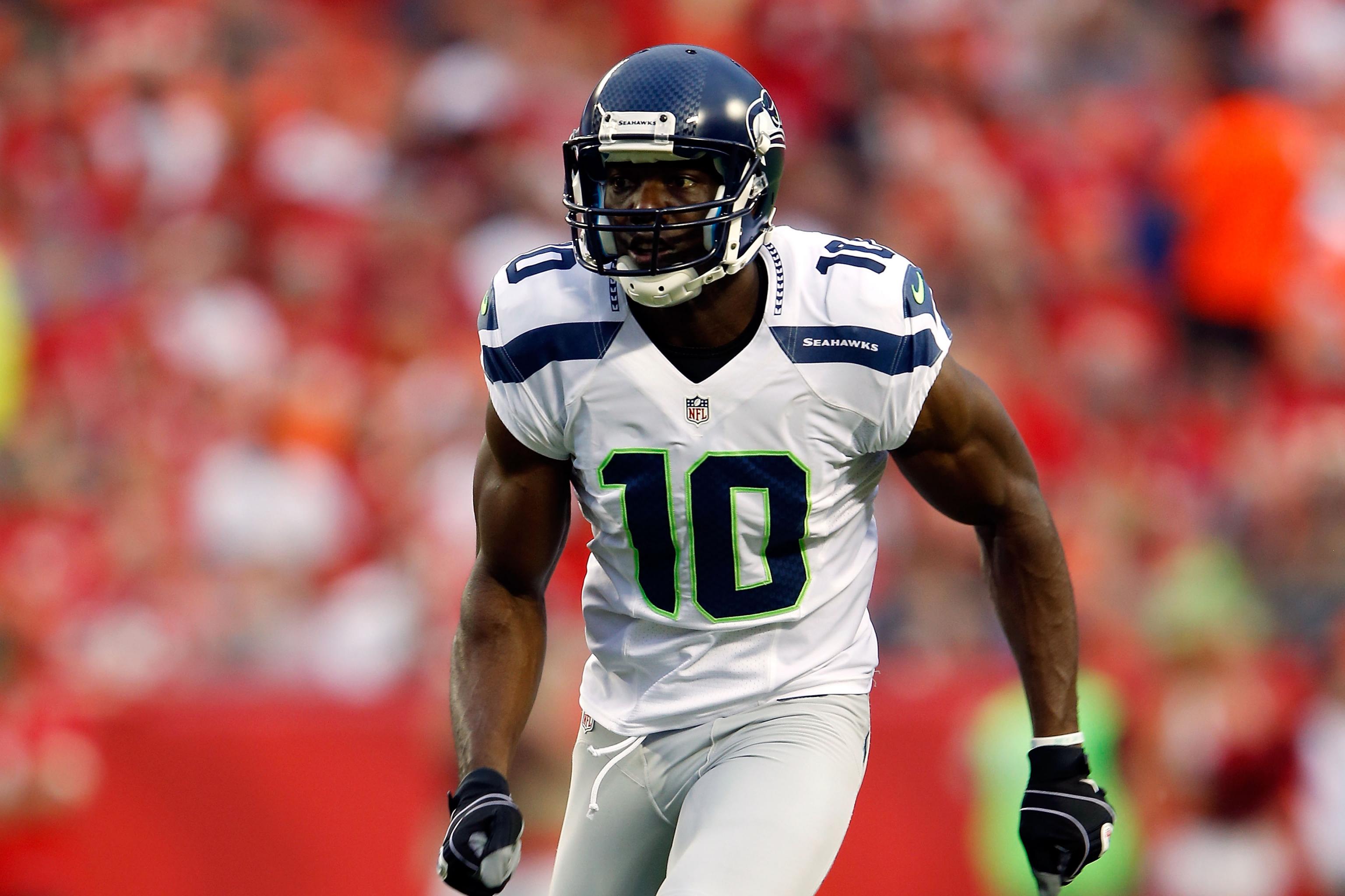 Terrell Owens impressive in workout, agrees to terms with Seahawks 