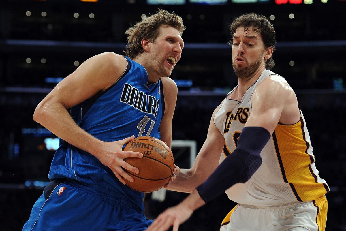 Why Dirk Nowitzki Must Retire with Dallas Mavericks to