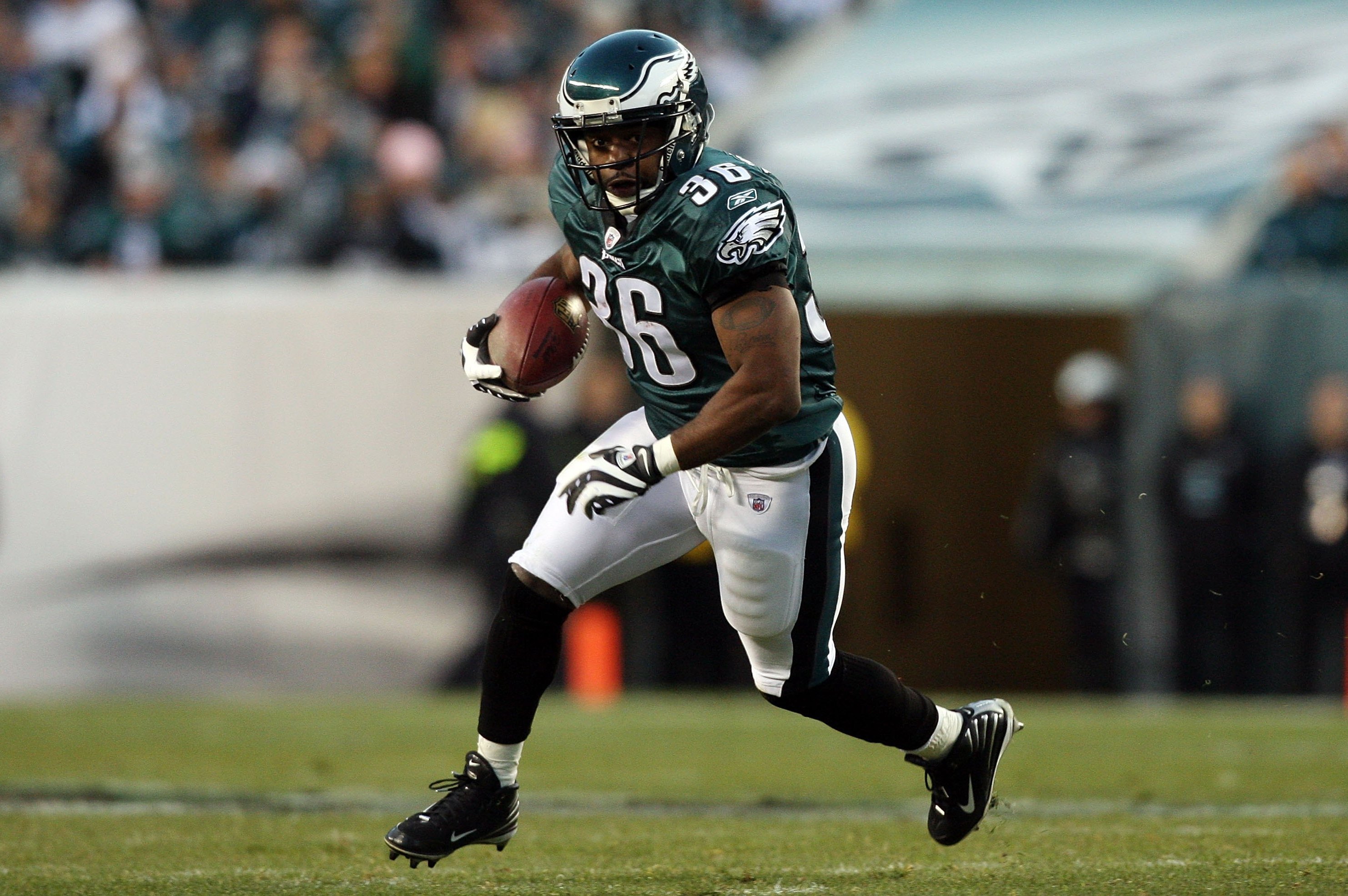 Philadelphia Eagles: Who Was Better, Brian Westbrook or LeSean