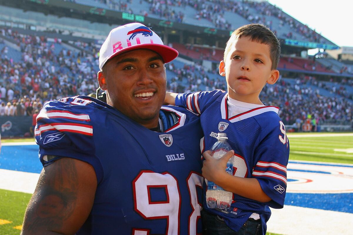veteran-dwan-edwards-among-buffalo-bills-roster-cuts-news-scores