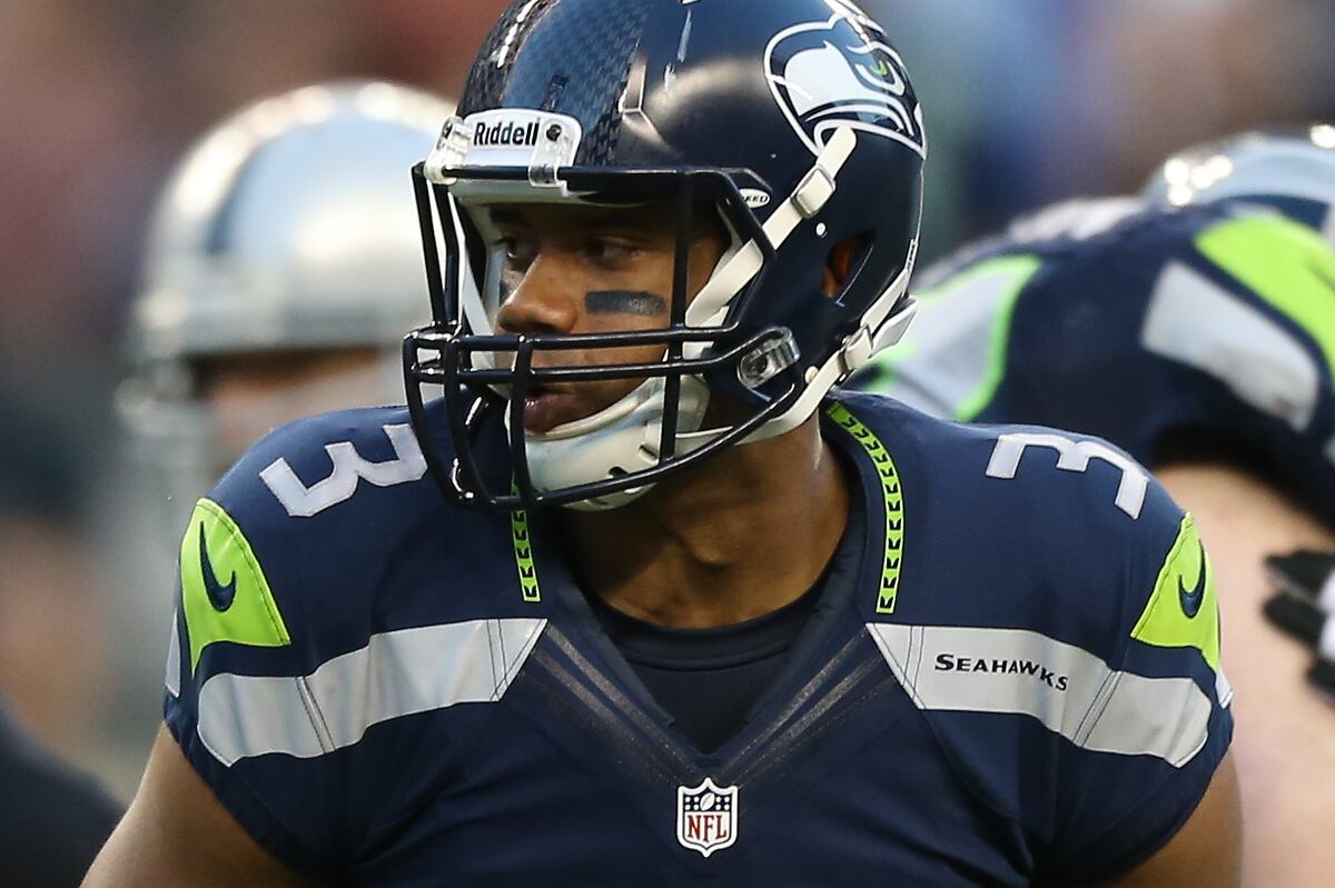 From Rookie To Legend The Rise Of Iconic Nfl Players With Visors - 07a2ji4