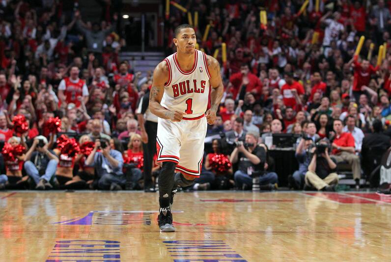 Derrick Rose Injured Star Taking Up The Pizza Business While Recovering Bleacher Report Latest News Videos And Highlights