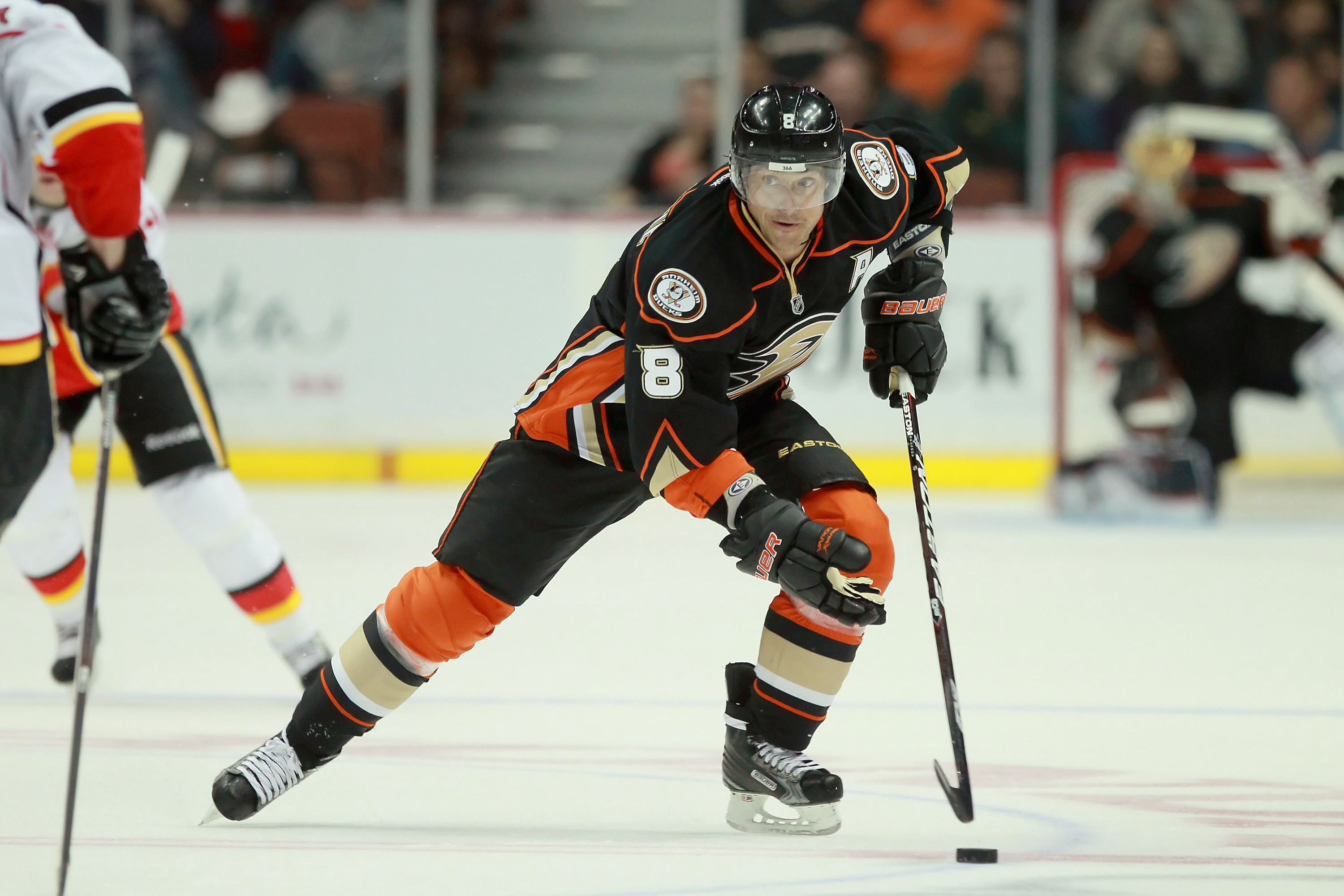Teemu Selanne will have place with Ducks next season, says GM 