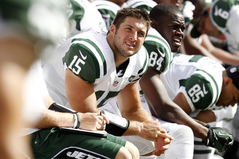 Tim Tebow Jets Must Keep Hybrid Qb On Bench Bleacher Report