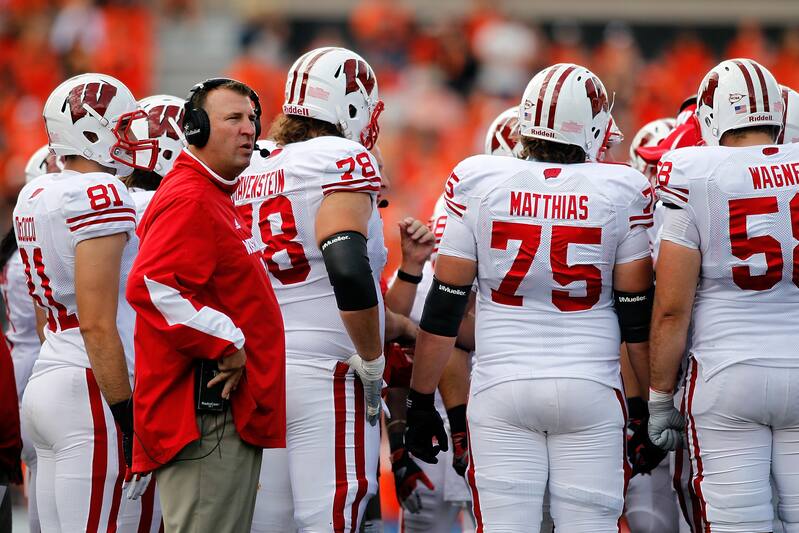 Wisconsin Football Firing The Offensive Line Coach Isn T The Answer Bleacher Report Latest News Videos And Highlights