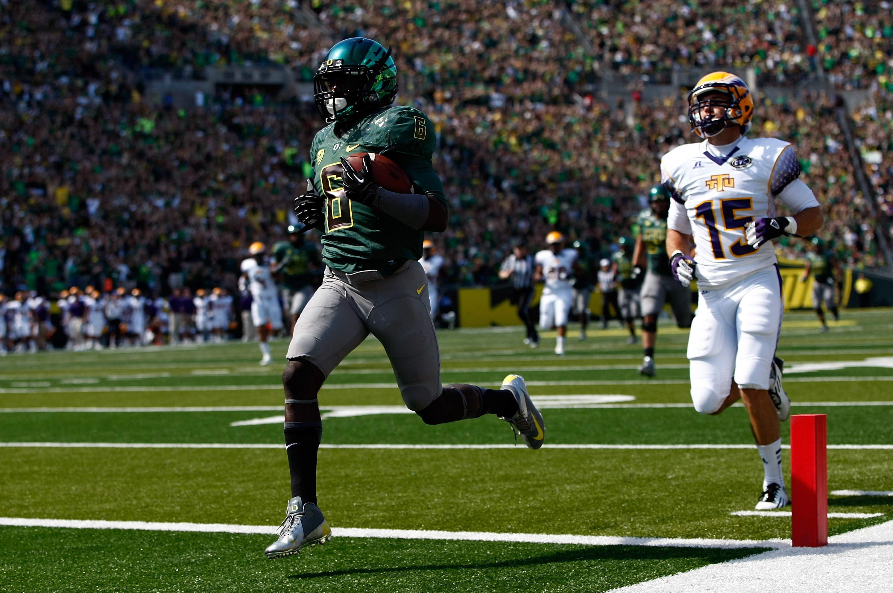 Oregon ducks running back deanthony hi-res stock photography and