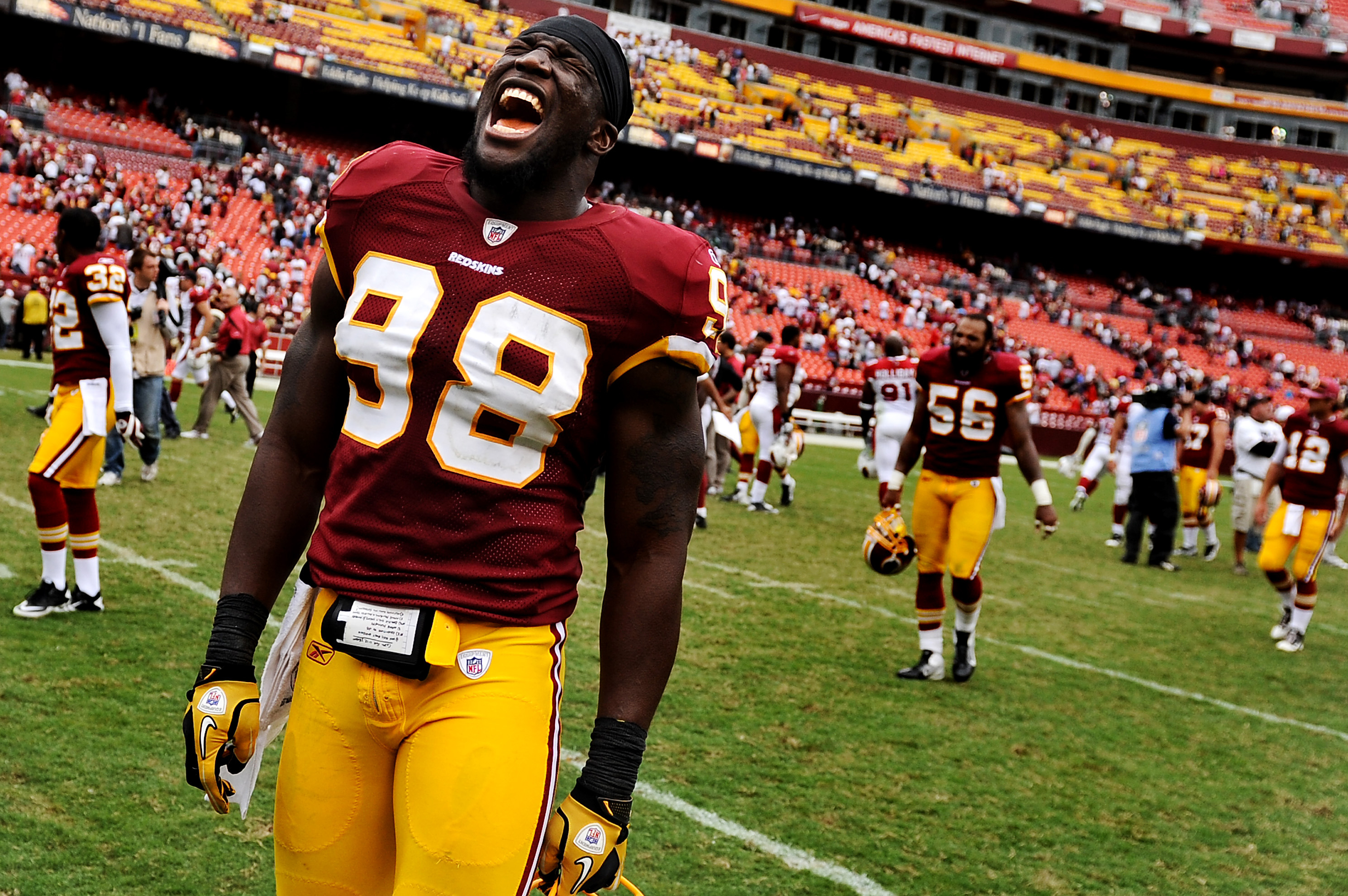 Brian Orakpo: Twitter Reaction Around Season-Ending Injury