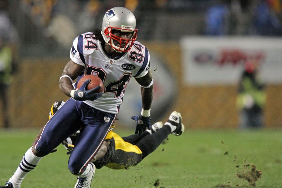 Deion Branch says new Patriots tight end duo may prove 'a little