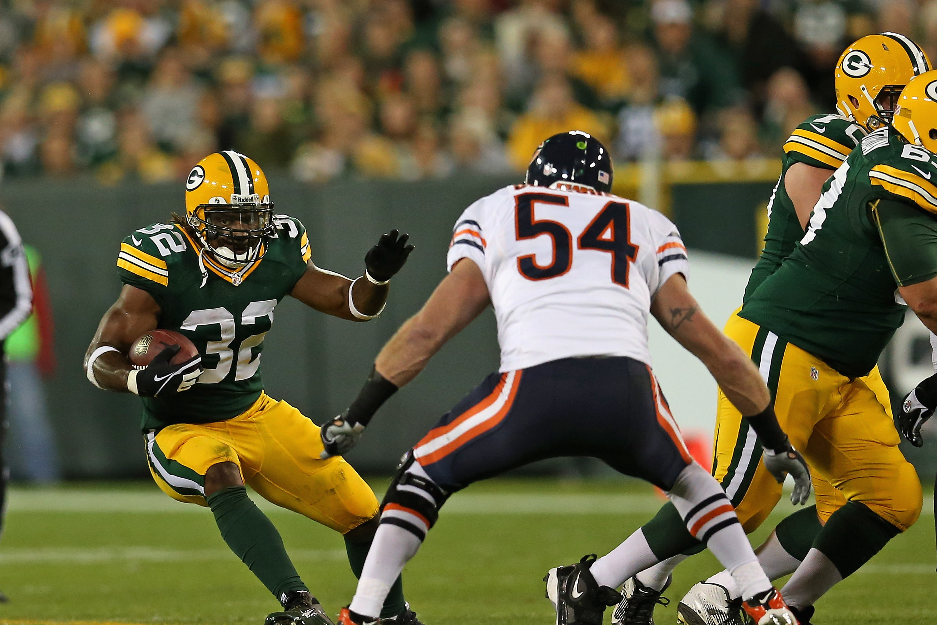 Broncos vs Packers live score & H2H