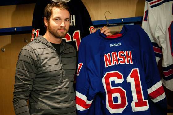 NEW YORK RANGERS NHL HOCKEY 8 X 10 PHOTO-RICK NASH #61