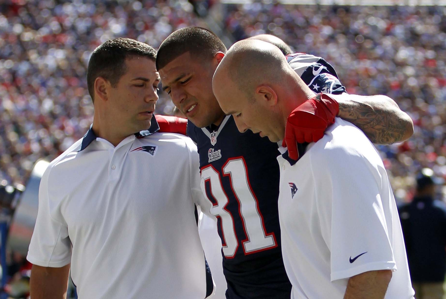 Patriots Store Takes Back Unwanted Hernandez Jerseys - The New York Times