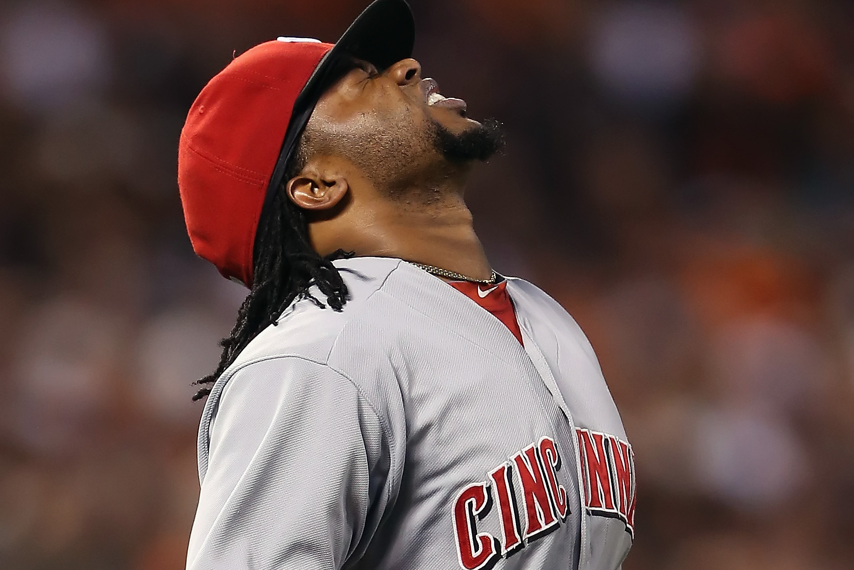 Reds Lose Johnny Cueto but Win Opener Against Giants - The New