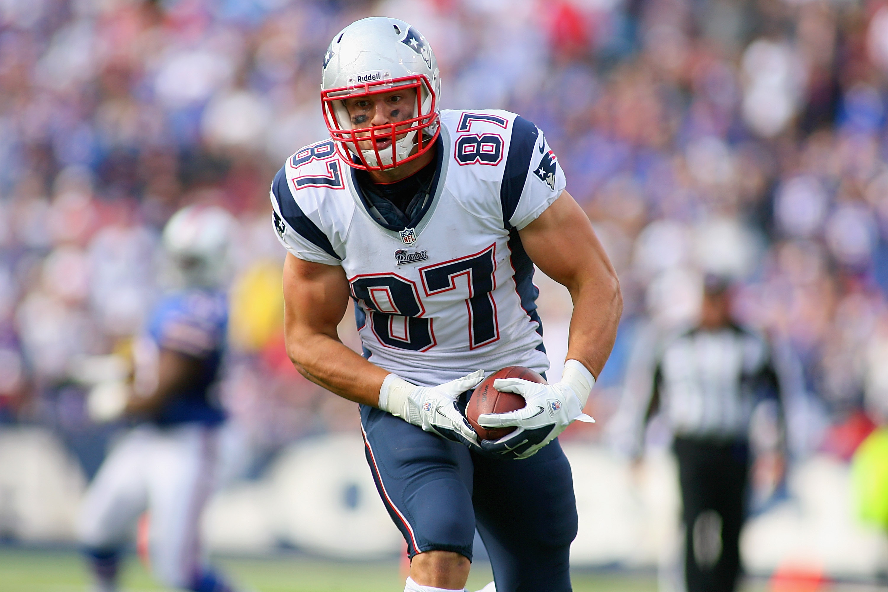 Hernandez & Gronkowski: New England Patriots Dynamic Duo