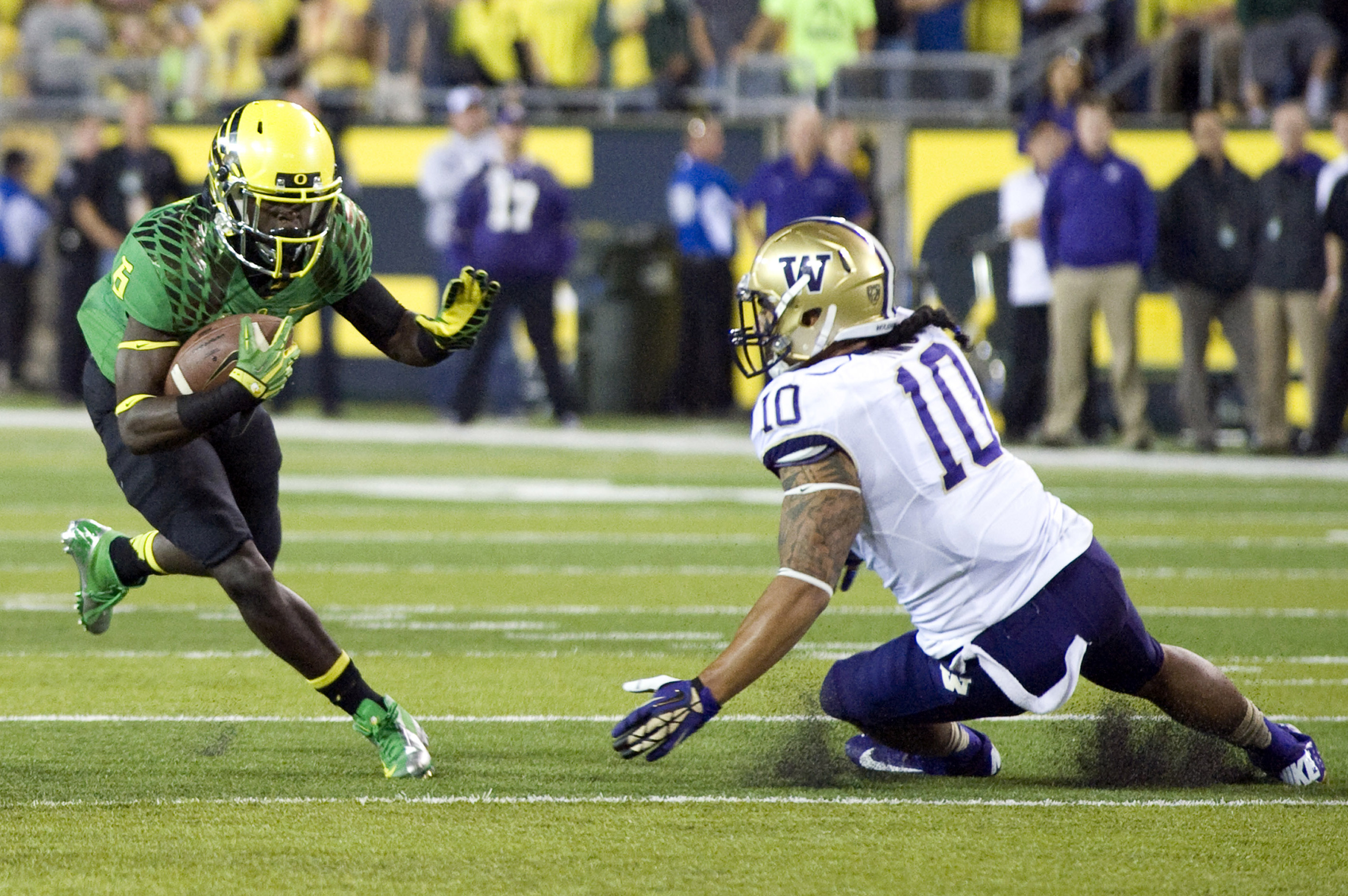 DeAnthony Thomas  College football players, Football helmets