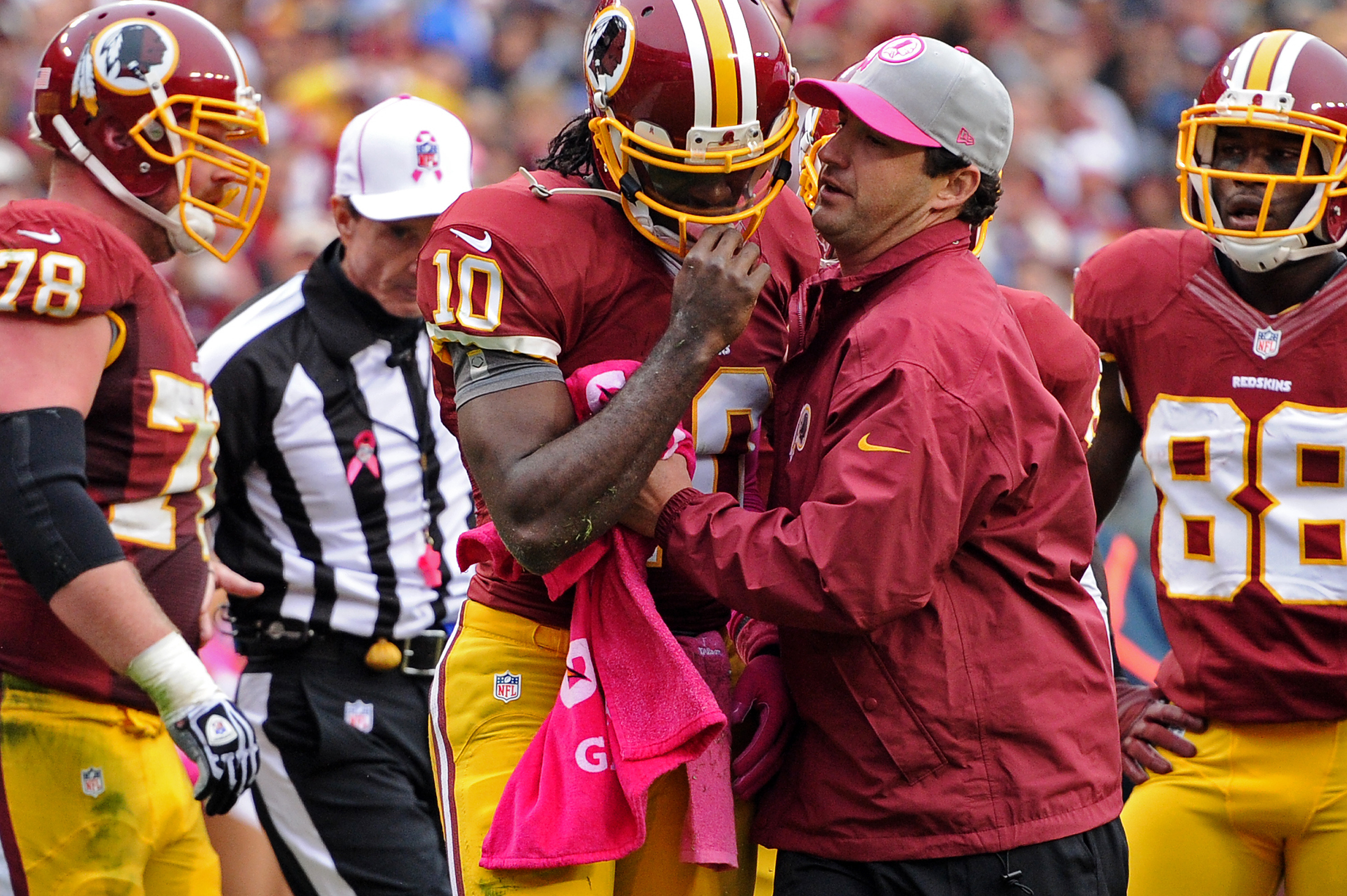 Redskins' Robert Griffin III suffers a concussion in exhibition with Lions  - Los Angeles Times