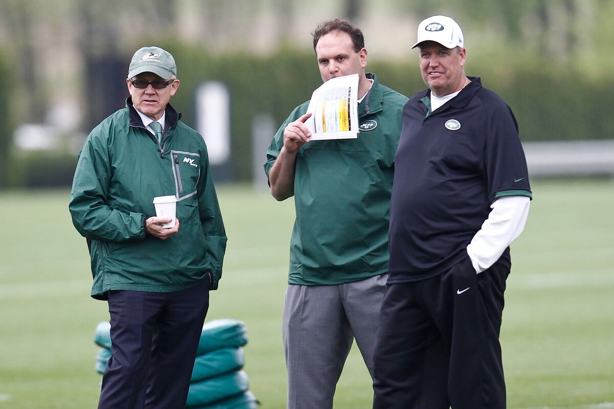 Who Will the New York Jets Cut Ties with This Offseason