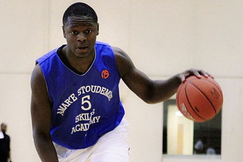 Uk Basketball Marcus Lee Commits To Cats Will Julius Randle Be