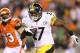 CINCINNATI, OH - OCTOBER 21: Jonathan Dwyer #27 of the Pittsburgh Steelers runs with the ball during 24-17 win over the Cincinnati Bengals at Paul Brown Stadium on October 21, 2012 in Cincinnati, Ohio. (Photo by Andy Lyons/Getty Images)