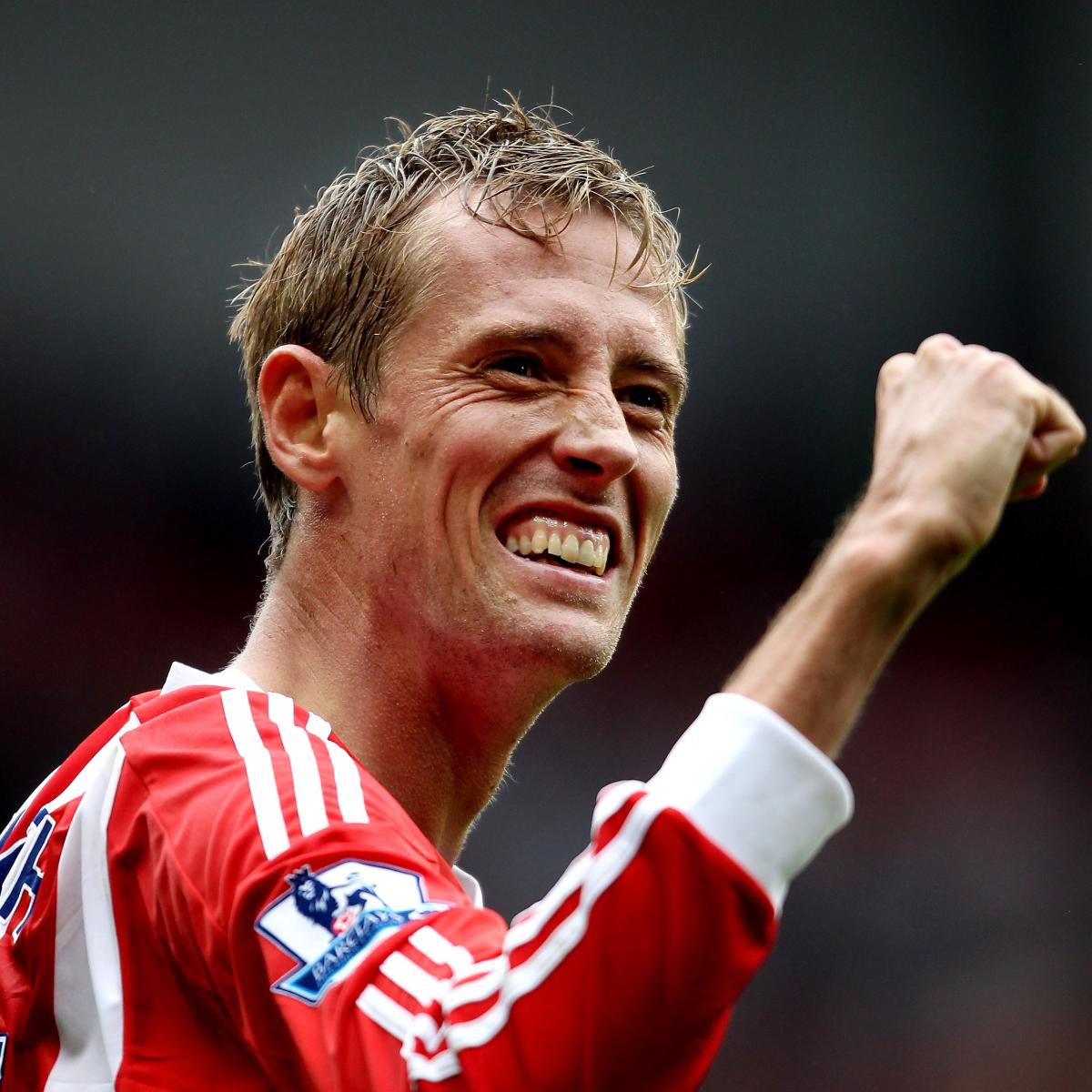 Peter Crouch and the 15 Most Awkward Soccer Players in the World News