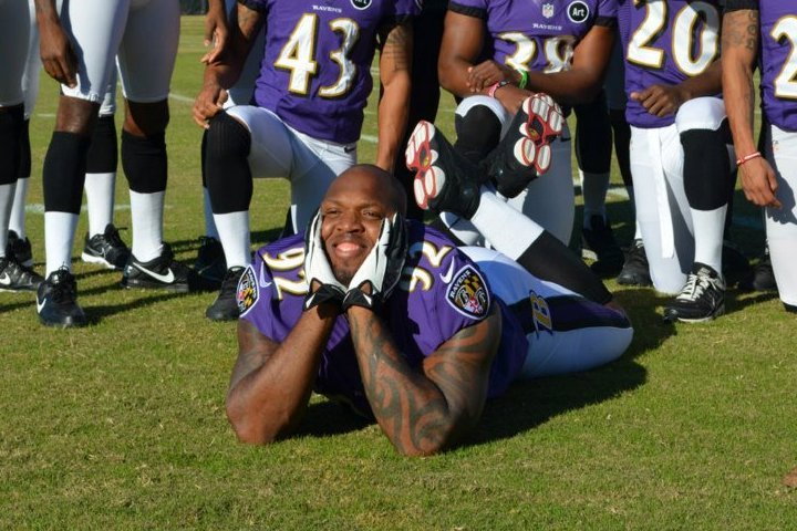 Baltimore Ravens - Haloti Ngata & Terrell Suggs walk out for the